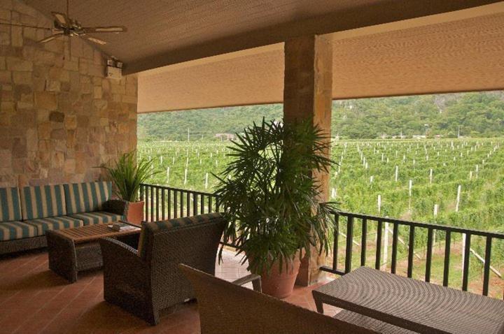 Granmonte Wine Cottage Phayayen Екстериор снимка